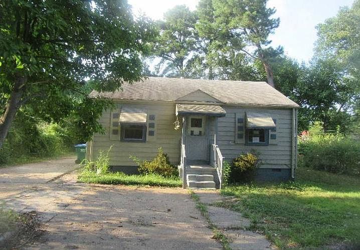 1st image of 2705 Walmsley Blvd