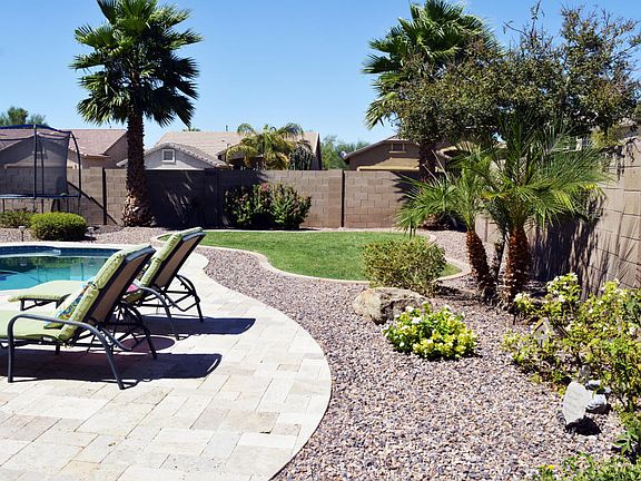 4th image of 43246 W Alexandra Ct