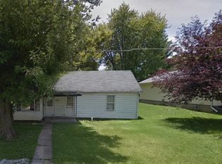 927 W Perry St, Pittsfield, IL 62363