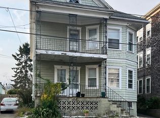 21-23 Willard St, New Bedford, MA 02744