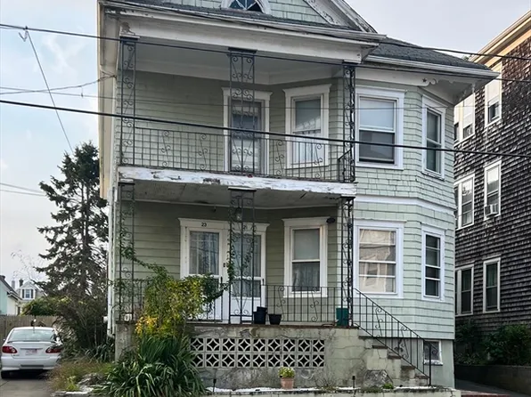 21-23 Willard St, New Bedford, MA 02744