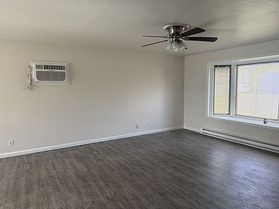 5th image of 3541 Granger Ave W