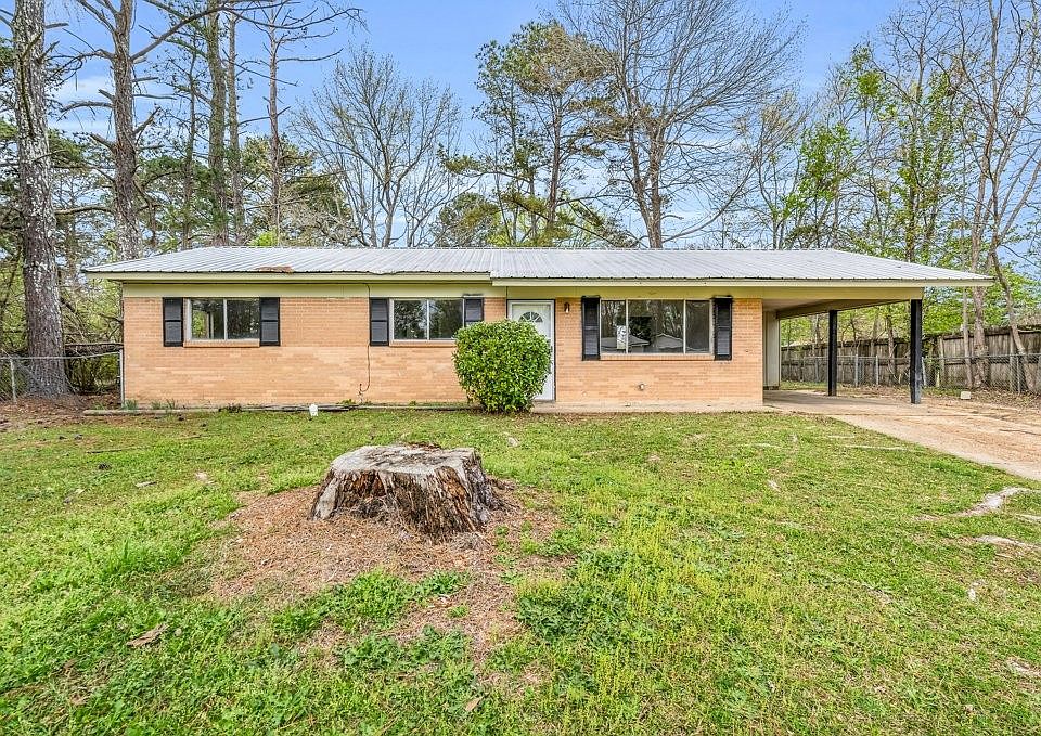 1st image of 805 Spruce St