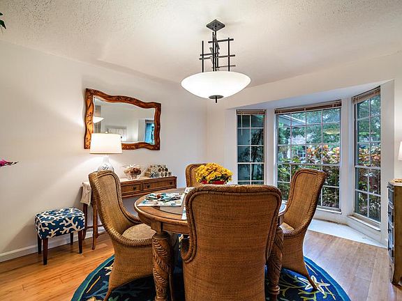 3rd image of 18258 Lake Bend Dr