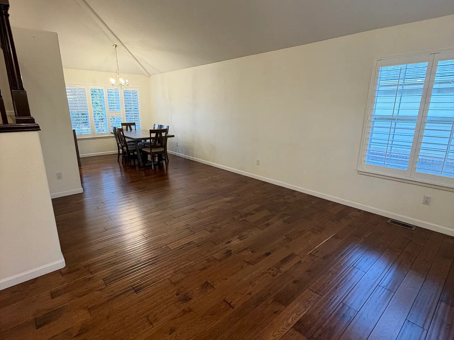 4 bed, 3.5 bath, 3001 sqft, $3,750 — Photo 3