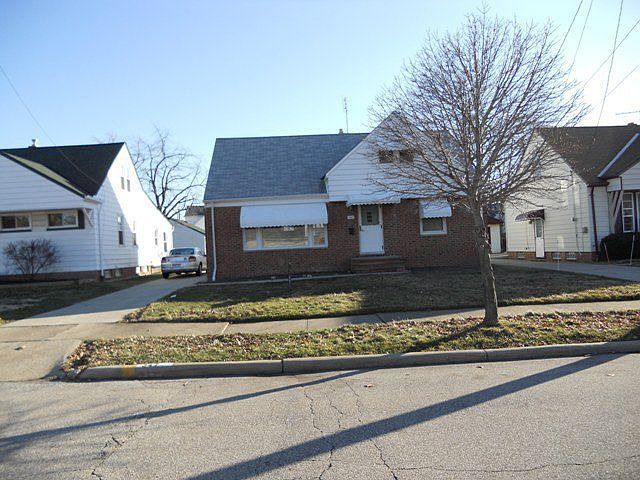 1st image of 347 E 280th St