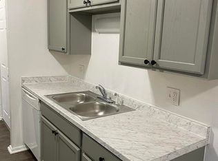 725 Washington St APT 318, Monroe, MI 48161