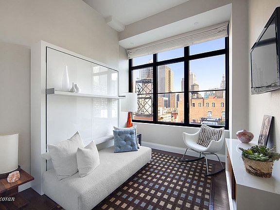 5th image of 139 Reade St Unit 11C