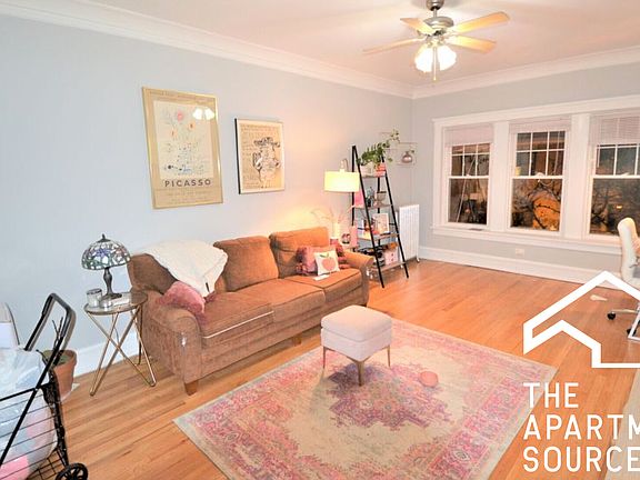 2nd image of 4606 N Lincoln Ave #2