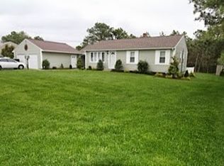 223 Charge Pond Rd, Wareham, MA 02571