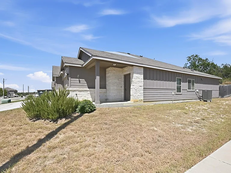 1733 Davidson Ranch Dr — Photo 2