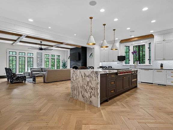 4th image of 3303 Habersham Rd NW