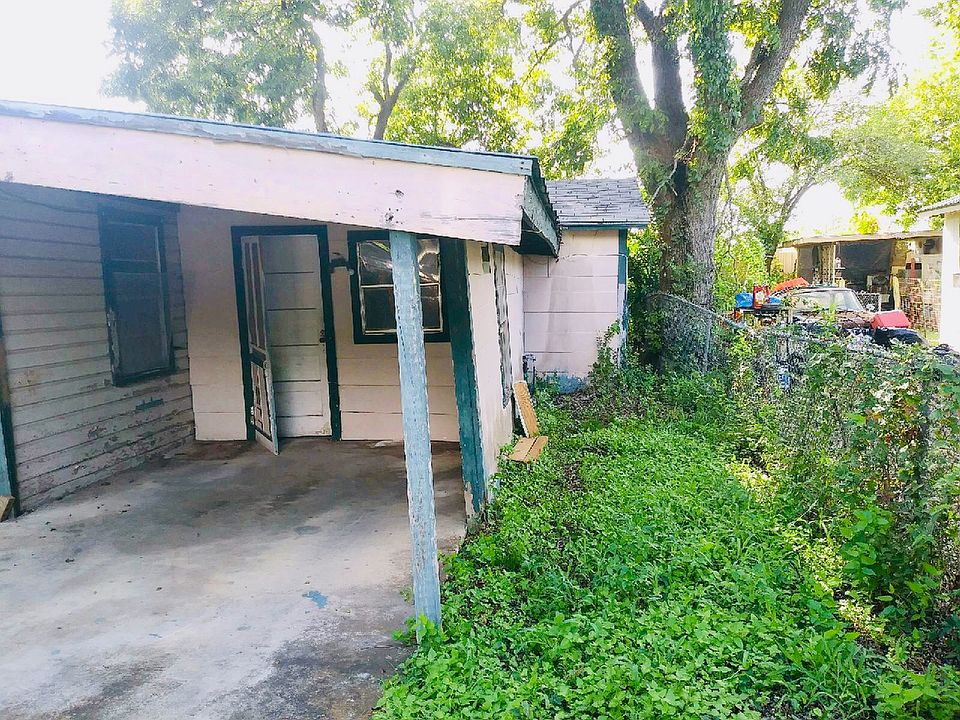 2nd image of 1520 7th St