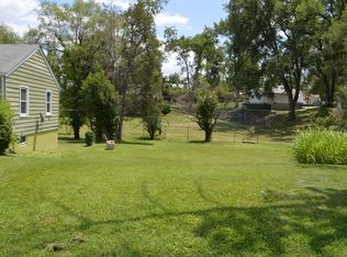 10318 Breckenridge Ave, Saint Ann, MO 63074