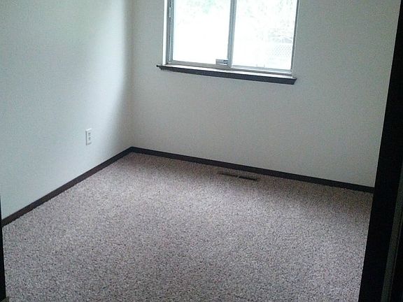 2nd image of 1405 Natalie Ct