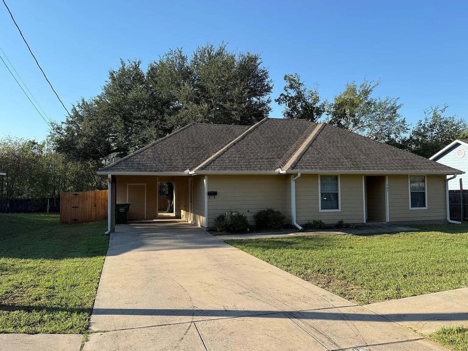 3 bed, 1500 sqft, $1,850 — Photo 1