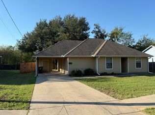502 E South St, Whitesboro, TX 76273