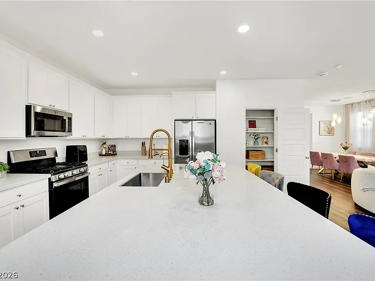 4388 Bayley Skye Ave — Photo 6
