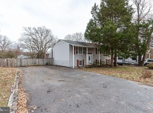 445 Maryland Ave, Pasadena, MD 21122