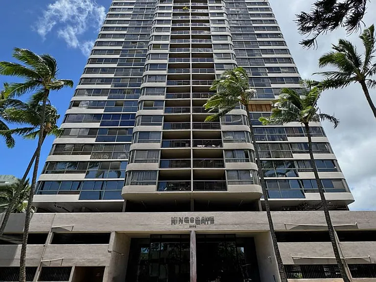 2724 Kahoaloha Ln #2007 — Photo 1