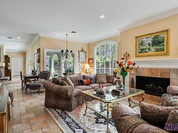 4th image of 18211 Grand Cypress Creek Ct