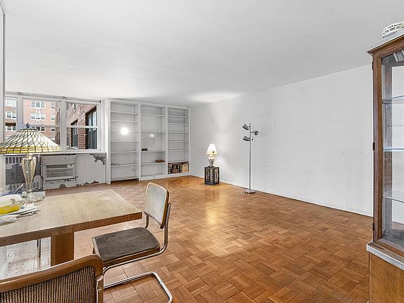 5th image of 239 E 79th St APT 3D