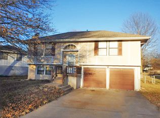 1009 Colbern Dr, Belton, MO 64012