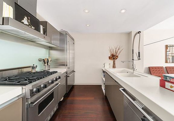 5th image of 66 9th Ave APT 5N