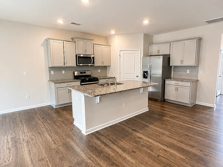 132 Scotsway Ct — Photo 4