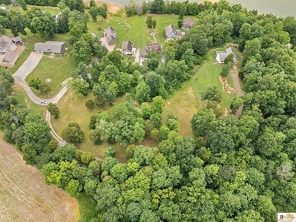 3rd image of 58 Patriot View Ln