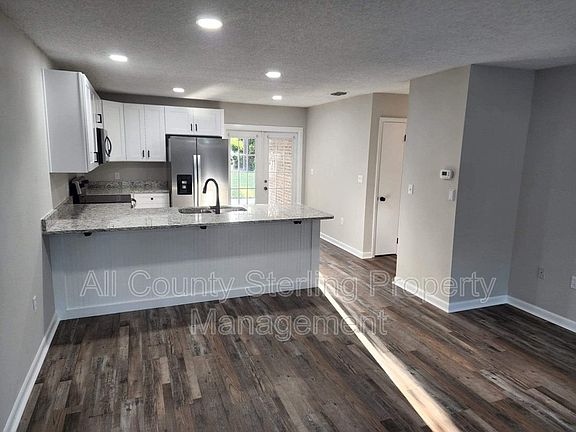 2nd image of 130 SE Rachel Way #102