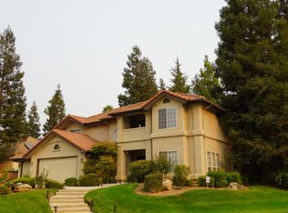 9256 N Valley Green Dr, Fresno, CA 93720