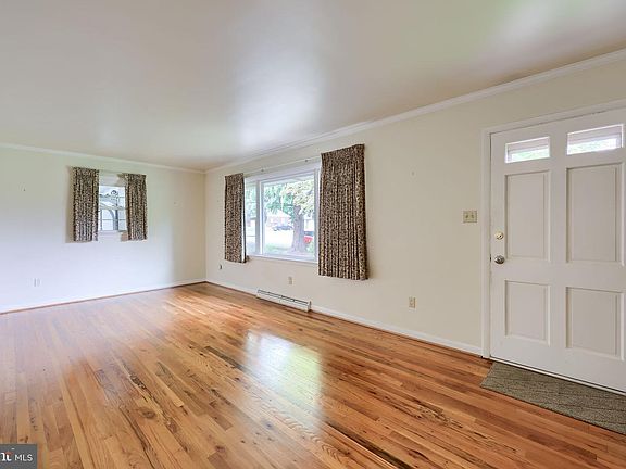 4th image of 6291 Carpenter St