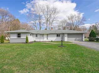 140 Coronado Dr, Rochester, NY 14617