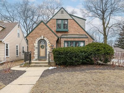 2479 North 83rd STREET, Wauwatosa, WI, 53213