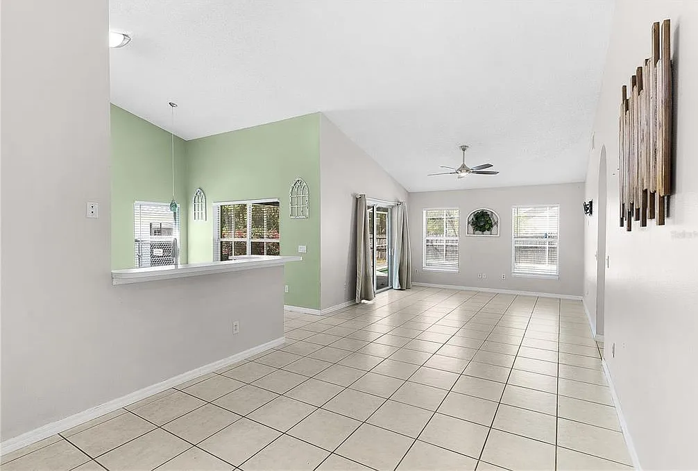 3 bed, 2.0 bath, 1429 sqft, $2,250 — Photo 4