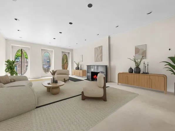 251 East 71st Street image 2 of 11