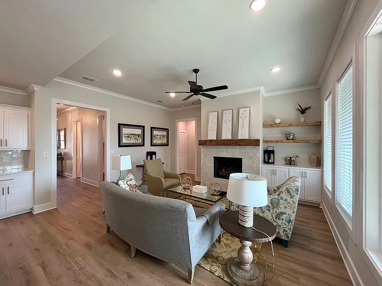 7123 Alexander Dr — Photo 13