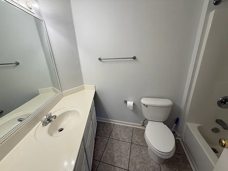 285 Payne St #1-22B — Photo 16
