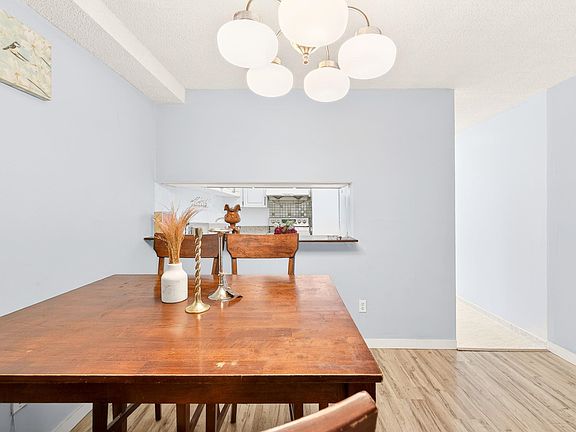 4th image of 8460 Ackroyd Rd #102