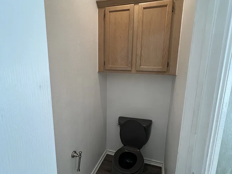 5904 Creekway St — Photo 13