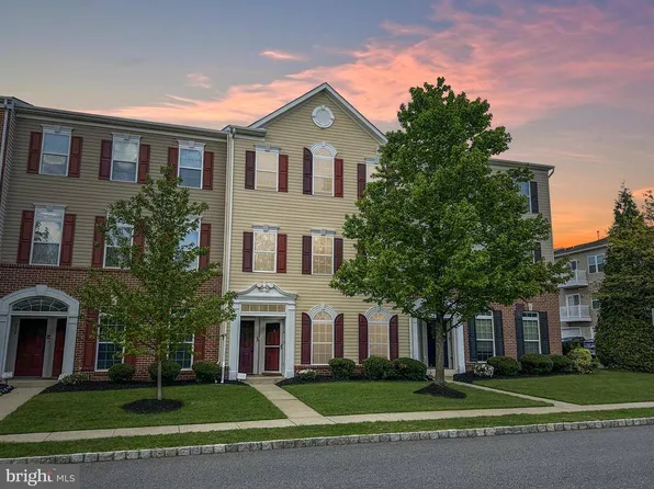 214 Alex Way #214, Cinnaminson, NJ 08077