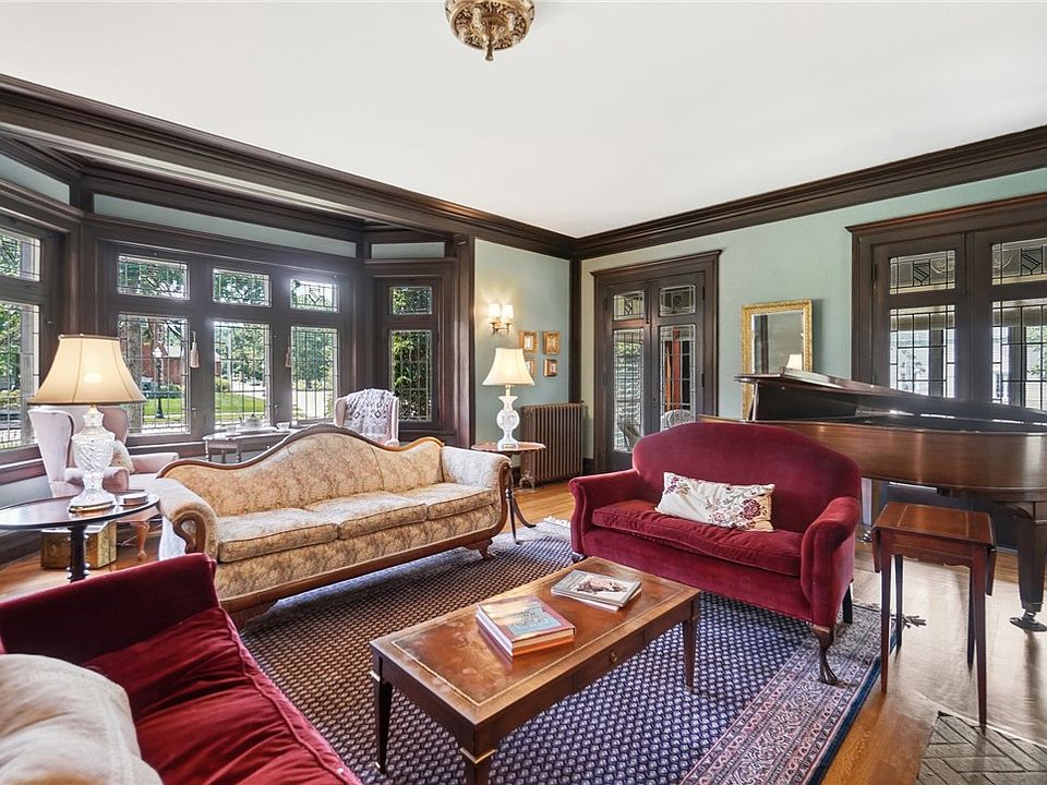 10th image of 505 E Linden Ave