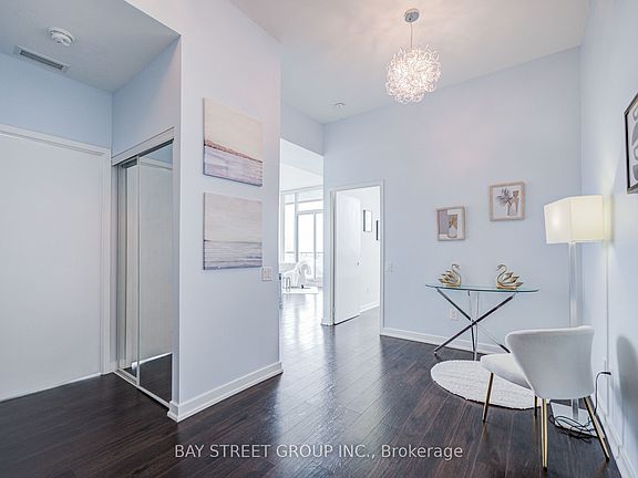 3rd image of 33 Singer Ct #Penthouse 02