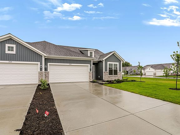 3rd image of 2027 Foothill Dr