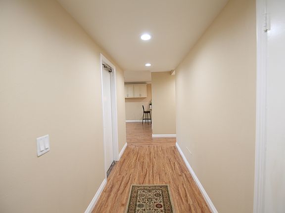 4th image of 2313 W Highland St