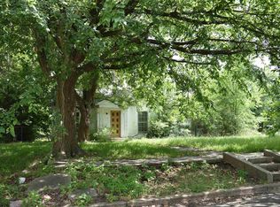 908 W Washington St, Clarksville, TX 75426