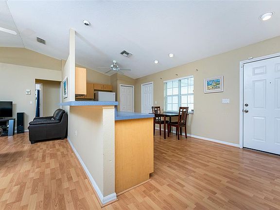4th image of 10052 Topsail Ave