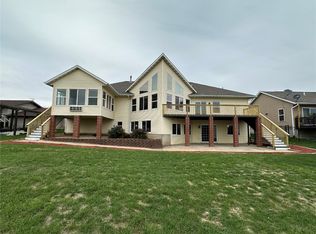 2536 Bryant Blvd SW, Cedar Rapids, IA 52404