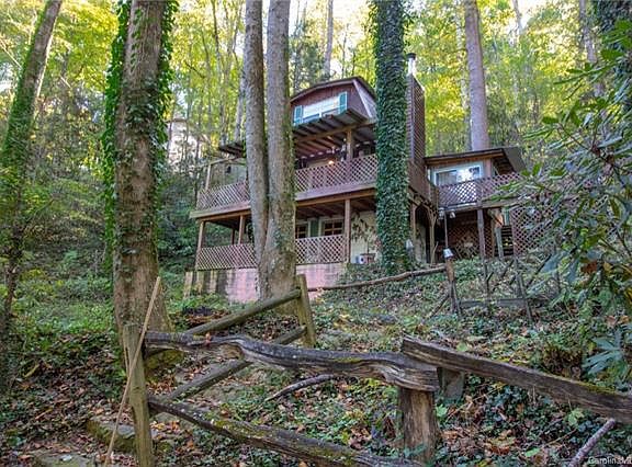 2nd image of 523 Springlake Rd